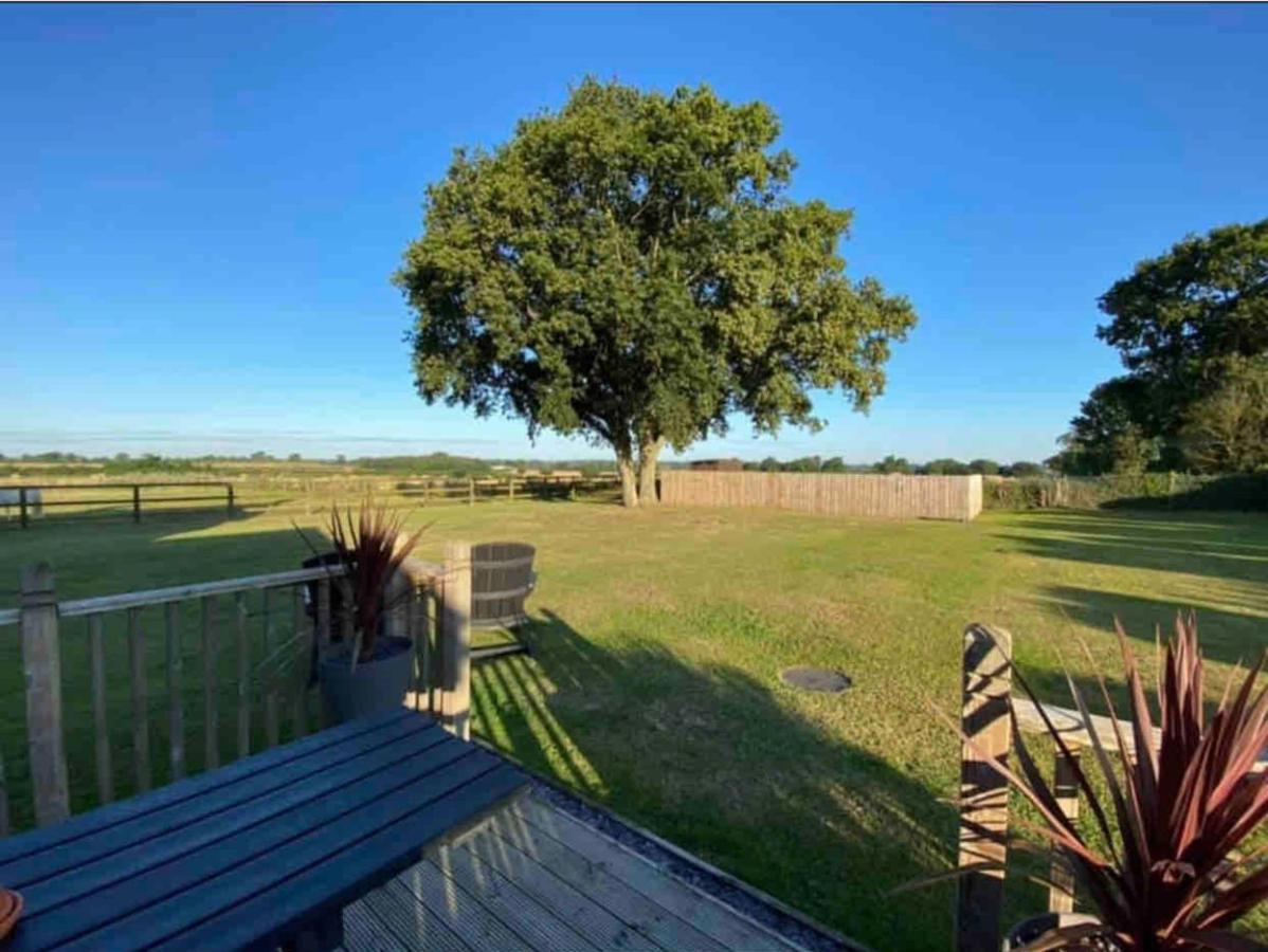 Near Woodbridge The Annexe Eyke Fantastic Views With Dog Secure Garden And Paddock Villa Ngoại thất bức ảnh